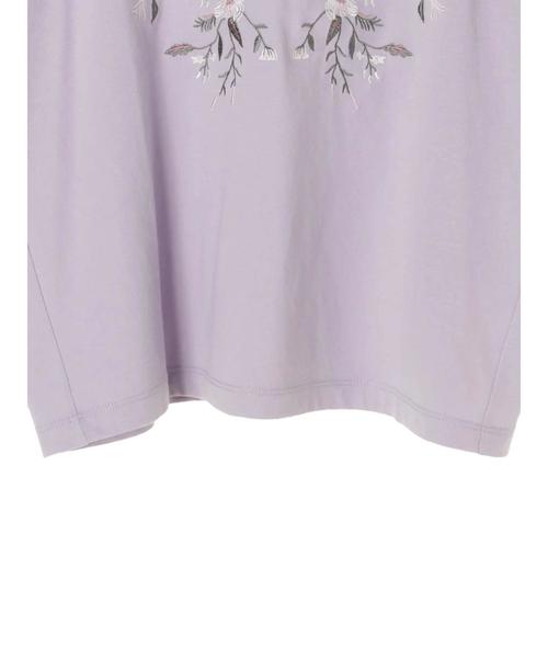 earth music&ecology(アースミュージックアンドエコロジー)の「・総刺繍プルオーバー(Tシャツ/カットソー・レディース・グレー系その他/ブラック/ラベンダー/アイボリー・FREE)」の17枚目の写真