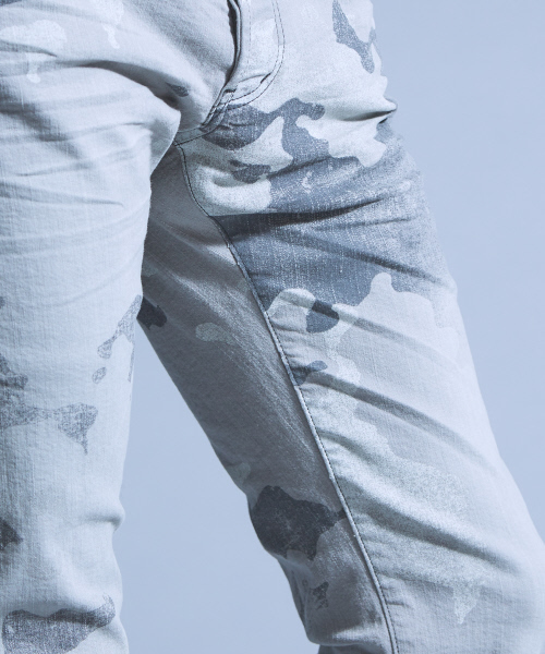5351 POUR LES HOMMES(ゴーサンゴーイチプールオム)の「カモフラスキニーデニム(デニムパンツ・メンズ・グレー/インディゴブルー・44/46/48/50)」の16枚目の写真