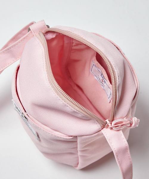 Lee(リー)の「【Can Cam掲載】【Lee×SMIRNASLI】ポケットショルダー(ショルダーバッグ・レディース・ブラック/パープル/オフホワイト/ピンク・フリー)」の5枚目の写真