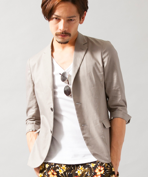 BEAUTY&YOUTH UNITED ARROWS(ビューティーアンドユースユナイテッドアローズ)の「BY ∴ ノッチド 2ボタン ジャケット クォータ-スリーブ(テーラードジャケット・メンズ・グレー/ネイビー・X-LARGE/SMALL/MEDIUM/LARGE)」の1枚目の写真