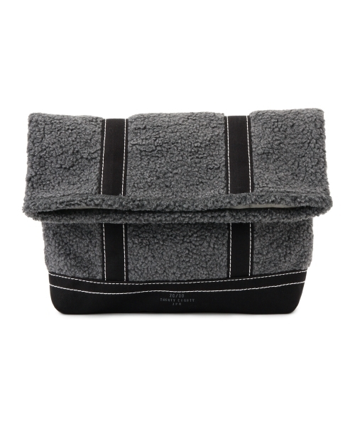 Ray BEAMS（レイビームス）の「【Marisol11月号掲載】20/80 / ボア フリース クラッチバッグ（クラッチバッグ・レディース・アイボリー/グレー・ONE SIZE）」の17枚目の写真