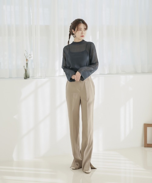 by muni:r(バイ ムニール)の「ハイウエスト サイドスリット スラックス(スラックス・レディース・ベージュ/ダークグレー・SMALL/MEDIUM)」の9枚目の写真