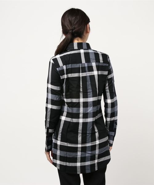 NARACAMICIE(ナラカミーチェ)の「チェックロングシャツ(シャツ/ブラウス・レディース・ブラック/レッド・SMALL/MEDIUM/LARGE)」の4枚目の写真