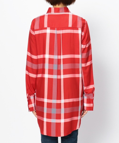 NARACAMICIE(ナラカミーチェ)の「チェックロングシャツ(シャツ/ブラウス・レディース・ブラック/レッド・SMALL/MEDIUM/LARGE)」の13枚目の写真
