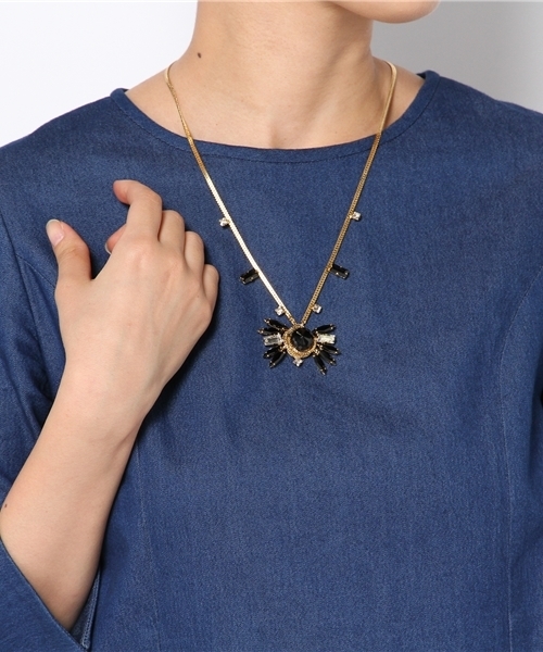 FIGARO Paris（フィガロパリ）の「GREN シャネルヴィンテージ