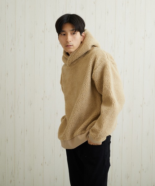 B.I.D.(ビーアイディー)の「《ISLAND PEAK》ボアBIGプルパーカー(パーカー・レディース・マルチ/ホワイト/カーキ/ダークグリーン/キャメル/ベージュ系その他/ブラック/ライトパープル/ベージュ・X-LARGE/MEDIUM/LARGE)」の4枚目の写真