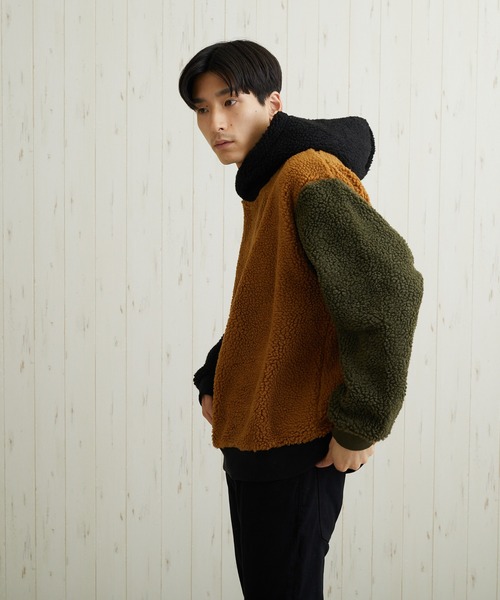 B.I.D.(ビーアイディー)の「《ISLAND PEAK》ボアBIGプルパーカー(パーカー・レディース・マルチ/ホワイト/カーキ/ダークグリーン/キャメル/ベージュ系その他/ブラック/ライトパープル/ベージュ・X-LARGE/MEDIUM/LARGE)」の9枚目の写真