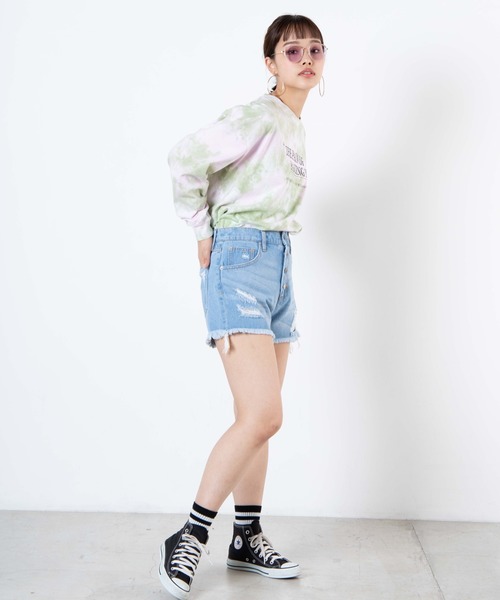 WEGO（ウィゴー）の「WEGO/ボタンフライクラッシュデニムショーツ（デニムパンツ・レディース・ブラック/インディゴブルー/ライトインディゴブルー・SMALL/MEDIUM/LARGE）」の13枚目の写真