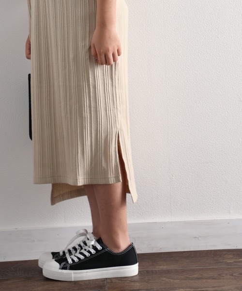 classicalelf(クラシカルエルフ)の「キッズ ランダムリブ フレンチ無地コットンロング丈ワンピース(半袖)(ワンピース・キッズ・ホワイト/ベージュ/ブラック・140/150/130)」の22枚目の写真