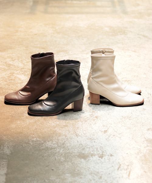 SESTO（セスト）の「革ピース×ウッドヒールのスクエアトゥストレッチフィットショートブーツ（ブーツ・レディース・ブラウン/アイボリー/ブラック・S/M/L/LL/3L）」の9枚目の写真