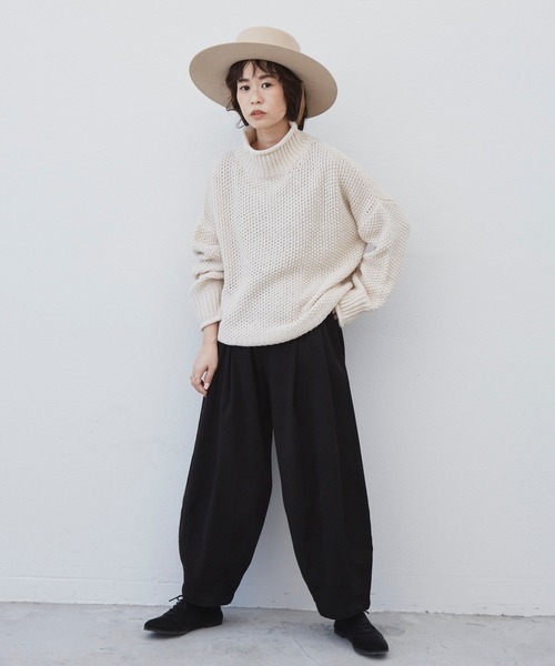 Libra Cue(リブラ キュー)の「ルーズフィットニット(ニット/セーター・レディース・ブラック/モカ/アイボリー/グリーン/ブルー・FREE)」の11枚目の写真