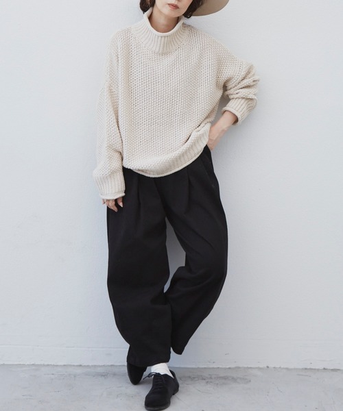 Libra Cue(リブラ キュー)の「ルーズフィットニット(ニット/セーター・レディース・ブラック/モカ/アイボリー/グリーン/ブルー・FREE)」の13枚目の写真