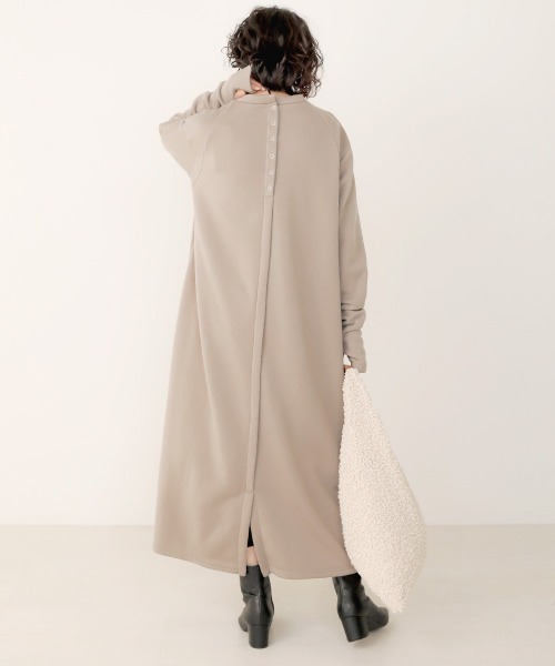 Bab(バブ)の「【WEB限定】裏起毛バックスリットロングワンピース(ワンピース・レディース・ブラック/カーキ/グレー系その他・FREE)」の13枚目の写真