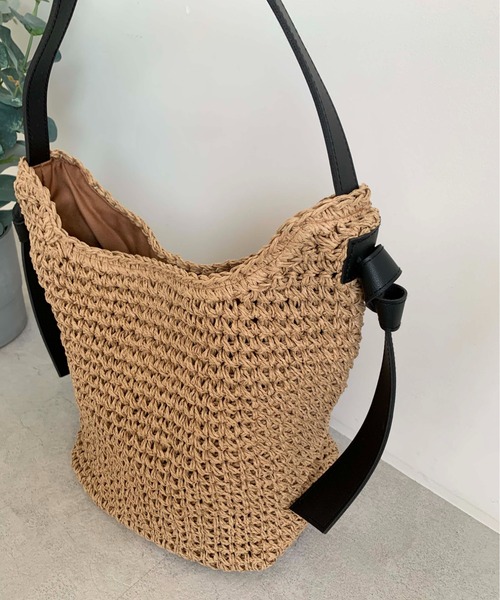 FREE'S MART（フリーズマート）の「◆ペーパーショルダーバッグ（ショルダーバッグ・レディース・ブラック・ﾌﾘ-）」の4枚目の写真