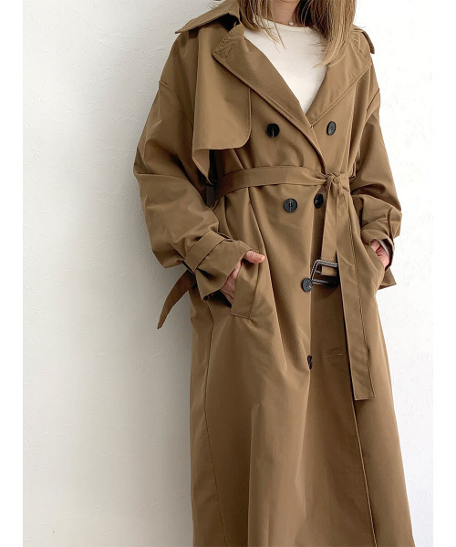 ISOOK(アイスー)の「Candy sleeve trenchcoat / キャンディスリーブトレンチコート(トレンチコート・レディース・ブラック/ブラウン・FREE)」の2枚目の写真
