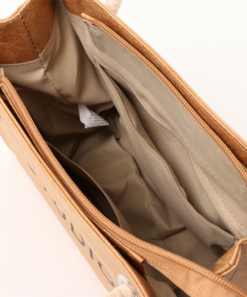 ALTROSE（アルトローズ）の「［ALTROSE/アルトローズ］ロゴプリント ペーパー トートバッグ（トートバッグ・レディース・ブラック/ベージュ/グレー・FREE）」の7枚目の写真