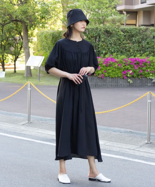 コンビ リュクス パフスリーブ ロング ワンピース ２色 コンビ リュクス パフスリーブ ロング ワンピース 2色