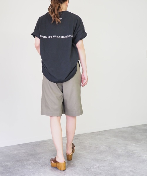 Riberry（リベリー）の「タック入りハーフパンツ（その他パンツ・レディース・ベージュ/ブラウン/カーキ/キナリ・MEDIUM）」の22枚目の写真