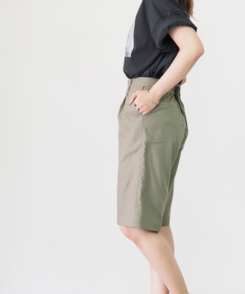 Riberry（リベリー）の「タック入りハーフパンツ（その他パンツ・レディース・ベージュ/ブラウン/カーキ/キナリ・MEDIUM）」の20枚目の写真