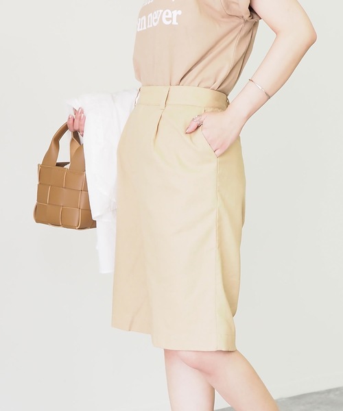 Riberry（リベリー）の「タック入りハーフパンツ（その他パンツ・レディース・ベージュ/ブラウン/カーキ/キナリ・MEDIUM）」の16枚目の写真