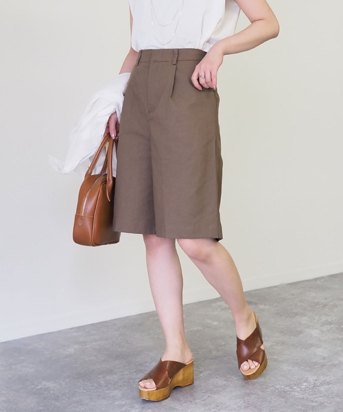 Riberry（リベリー）の「タック入りハーフパンツ（その他パンツ・レディース・ベージュ/ブラウン/カーキ/キナリ・MEDIUM）」の9枚目の写真