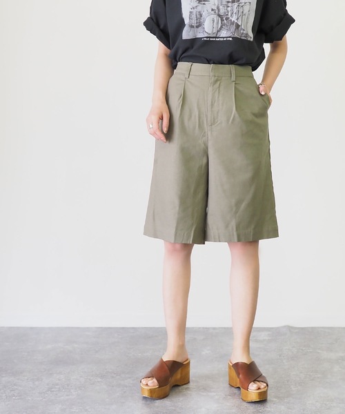 Riberry（リベリー）の「タック入りハーフパンツ（その他パンツ・レディース・ベージュ/ブラウン/カーキ/キナリ・MEDIUM）」の19枚目の写真