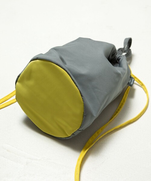 FREAK'S STORE（フリークスストア）の「▽mact × FREAK'S STORE/マクト 別注巾着バッグ（トートバッグ・レディース・グレー/オフホワイト・ﾌﾘ-）」の3枚目の写真