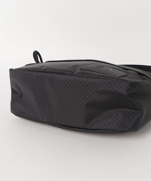 GREGORY（グレゴリー）の「MATRIX SHOULDER POUCH M / マトリックス ショルダーポーチM / ブラック（ショルダーバッグ・メンズ・ブラック・FREE）」の5枚目の写真