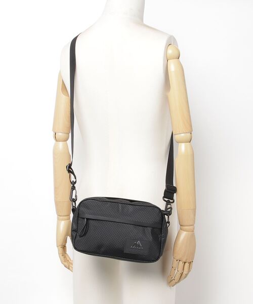 GREGORY（グレゴリー）の「MATRIX SHOULDER POUCH M / マトリックス ショルダーポーチM / ブラック（ショルダーバッグ・メンズ・ブラック・FREE）」の3枚目の写真