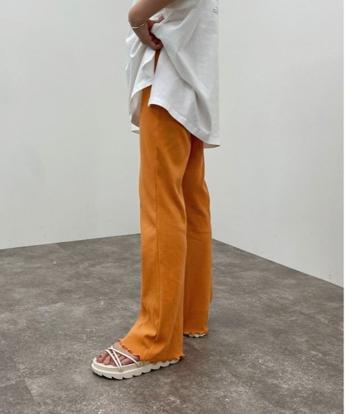 apres jour mignon（アプレジュールミニョン）の「カラーリブフレアパンツ 【ZOZOTOWN限定アイテム】（その他パンツ・レディース・グリーン/アイボリー/ピンク/オレンジ・MEDIUM/SMALL/X-LARGE）」の18枚目の写真