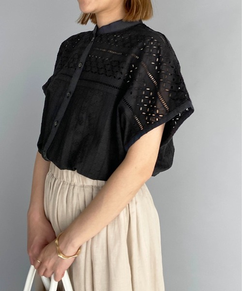 PICCIN(ピッチン)の「ブロイダーレースブラウス(シャツ/ブラウス・レディース・ホワイト/ブラック・M)」の3枚目の写真