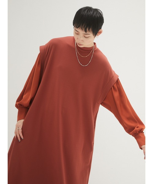 armonia（アルモニーア）の「armonia・ボリューム袖リラックスワンピース（ワンピース・レディース・マスタード/ブラック/テラコッタ・FREE）」の5枚目の写真