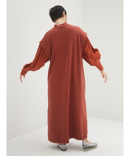 armonia（アルモニーア）の「armonia・ボリューム袖リラックスワンピース（ワンピース・レディース・マスタード/ブラック/テラコッタ・FREE）」の8枚目の写真