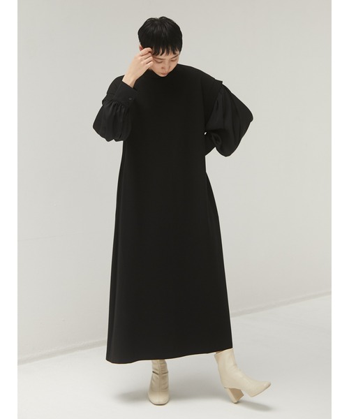 armonia（アルモニーア）の「armonia・ボリューム袖リラックスワンピース（ワンピース・レディース・マスタード/ブラック/テラコッタ・FREE）」の16枚目の写真