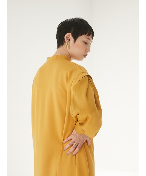 armonia（アルモニーア）の「armonia・ボリューム袖リラックスワンピース（ワンピース・レディース・マスタード/ブラック/テラコッタ・FREE）」の19枚目の写真