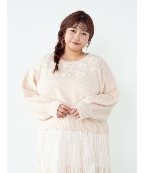 SLURR(スラ―)の「【大きいサイズ】フラワーモチーフニット(ニット/セーター・レディース・ベージュ/アイボリー・L)」の14枚目の写真