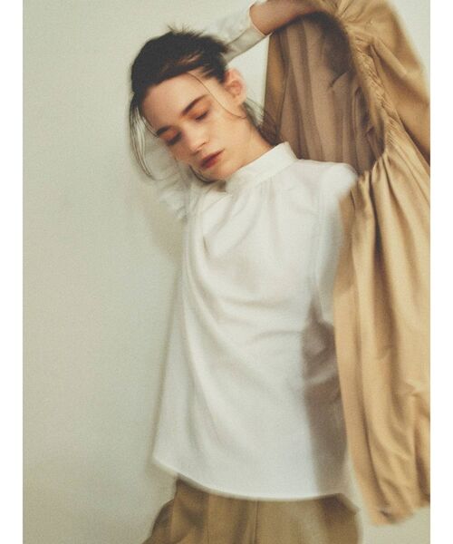 ELENDEEK（エレンディーク）の「ギャザータフタブルゾン（ブルゾン・レディース・ブラック/ライトベージュ・FREE）」の11枚目の写真