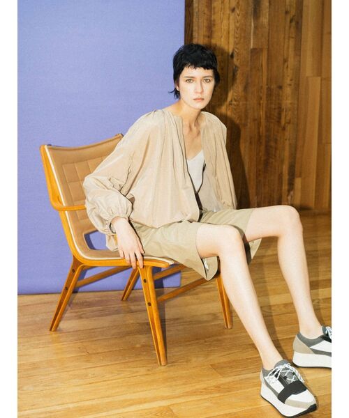 ELENDEEK（エレンディーク）の「ギャザータフタブルゾン（ブルゾン・レディース・ブラック/ライトベージュ・FREE）」の14枚目の写真