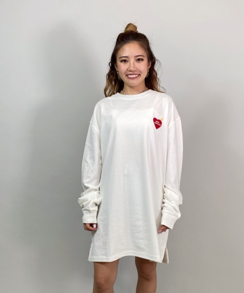 Mark Gonzales（マーク・ゴンザレス）の「【ムラサキスポーツ別注】MarkGonzales/マークゴンザレス  ビッグシルエット  ワンポイントハートロゴロンT   MGLD-014（Tシャツ/カットソー・レディース・ホワイト/グリーン・FREE）」の2枚目の写真