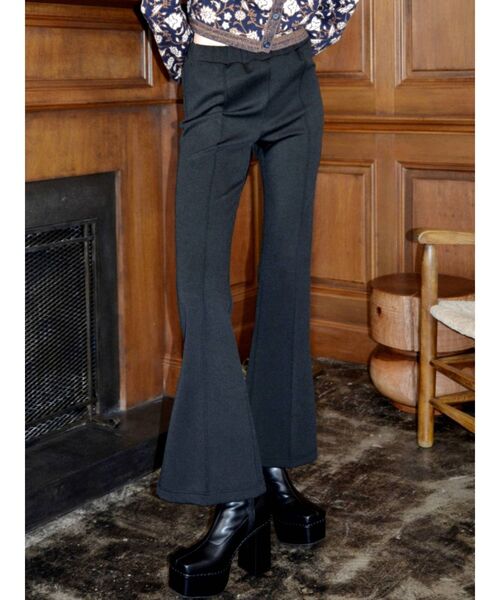 EVRIS(エヴリス)の「サイドベンツフレアレギンス(その他パンツ・レディース・グリーン/アイボリー/ブラック・FREE)」の3枚目の写真