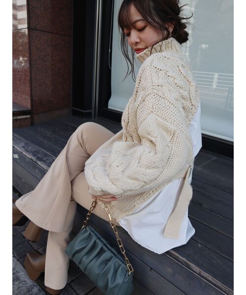 EVRIS(エヴリス)の「サイドベンツフレアレギンス(その他パンツ・レディース・グリーン/アイボリー/ブラック・FREE)」の16枚目の写真