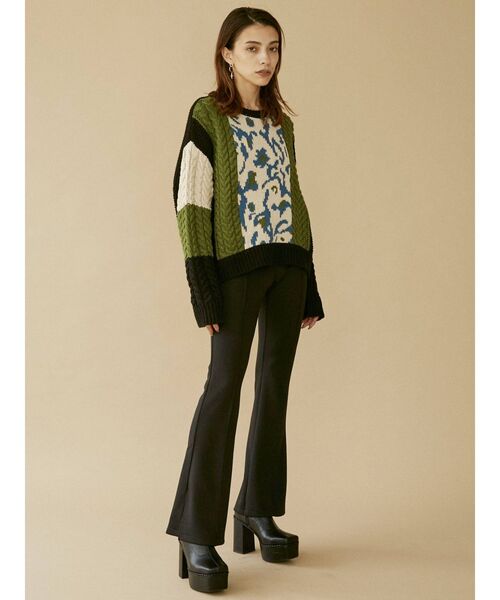 EVRIS(エヴリス)の「サイドベンツフレアレギンス(その他パンツ・レディース・グリーン/アイボリー/ブラック・FREE)」の5枚目の写真