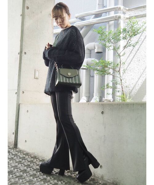 EVRIS(エヴリス)の「サイドベンツフレアレギンス(その他パンツ・レディース・グリーン/アイボリー/ブラック・FREE)」の9枚目の写真