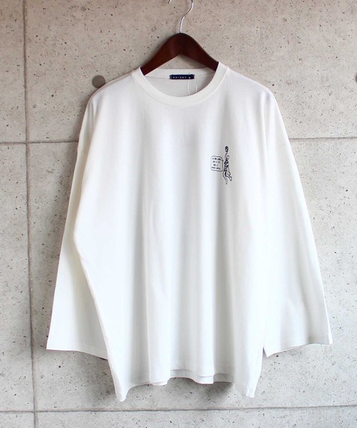 SHISKY(シスキー)の「ビッグシルエットロゴプリント9分袖カットソー(Tシャツ/カットソー・メンズ・ベージュ/オフホワイト/ミント/モカ/杢グレー/チャコール/ホワイト系/ベージュ系/グリーン系・M/L/XL)」の1枚目の写真