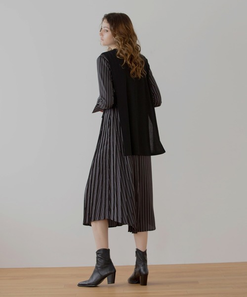 MIELI INVARIANT（ミエリインヴァリアント）の「Gilet Cover Shirt Dress（ワンピース・レディース・ホワイト/ブラック・FREE）」の16枚目の写真