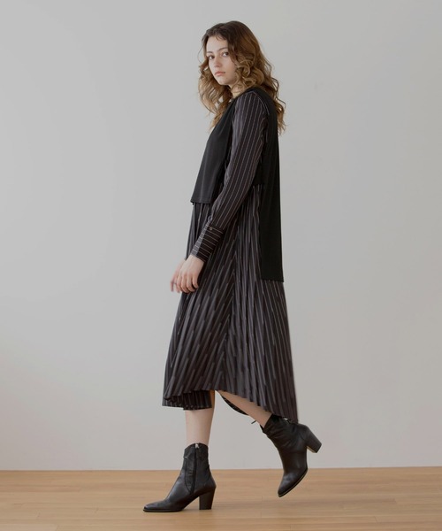 MIELI INVARIANT（ミエリインヴァリアント）の「Gilet Cover Shirt Dress（ワンピース・レディース・ホワイト/ブラック・FREE）」の4枚目の写真