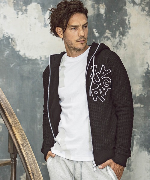 1PIU1UGUALE3 RELAX(ウノピゥウノウグァーレトレ)ランダムロゴワッフル