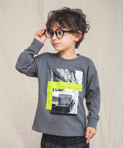 BRANSHES（ブランシェス）の「グラフィック長袖Tシャツ（Tシャツ/カットソー・キッズ・ブルーグレー/ブラック/アイボリー/チャコールグレー/ピンクベージュ/オフホワイト・130cm/150cm/120cm/110cm/140cm/100cm）」の4枚目の写真