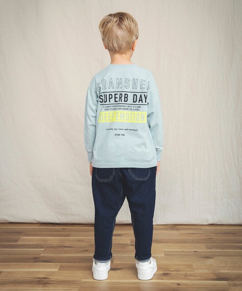 BRANSHES（ブランシェス）の「グラフィック長袖Tシャツ（Tシャツ/カットソー・キッズ・ブルーグレー/ブラック/アイボリー/チャコールグレー/ピンクベージュ/オフホワイト・130cm/150cm/120cm/110cm/140cm/100cm）」の17枚目の写真