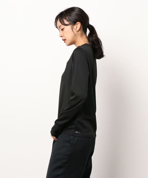 PUMA（プーマ）の「PUMA プーマ ランニング 長袖 Tシャツ ウィメンズ（Tシャツ/カットソー・レディース・ピンク系その他/ブラック・SMALL/MEDIUM/LARGE/X-LARGE）」の3枚目の写真